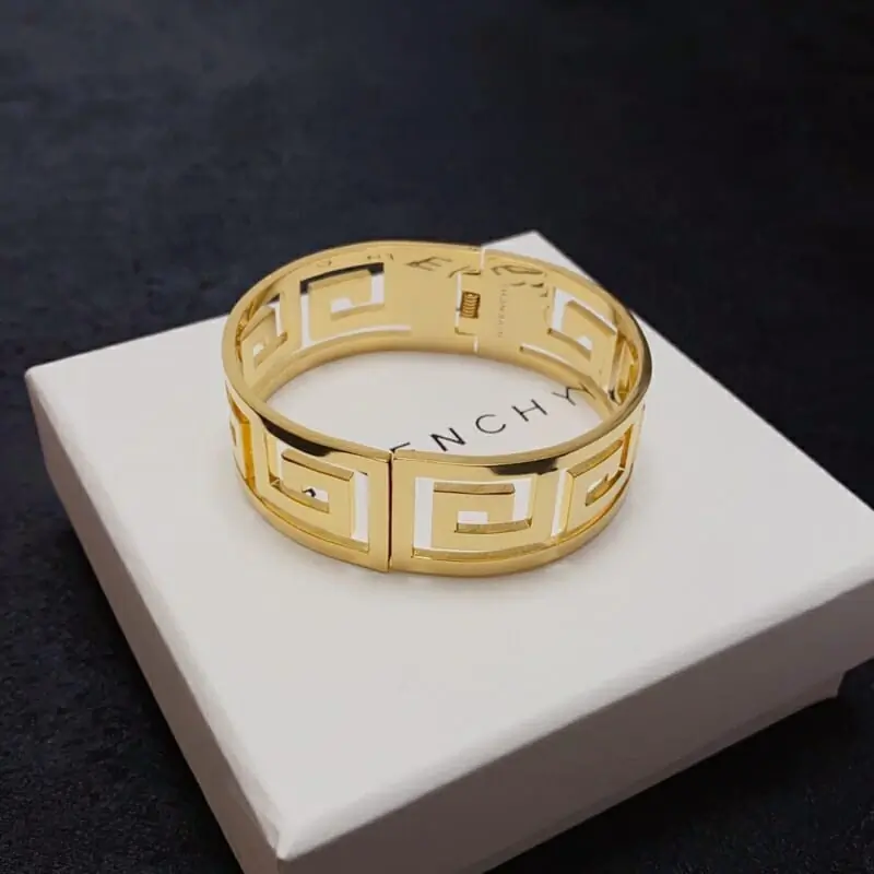 givenchy bracelets s_1214263